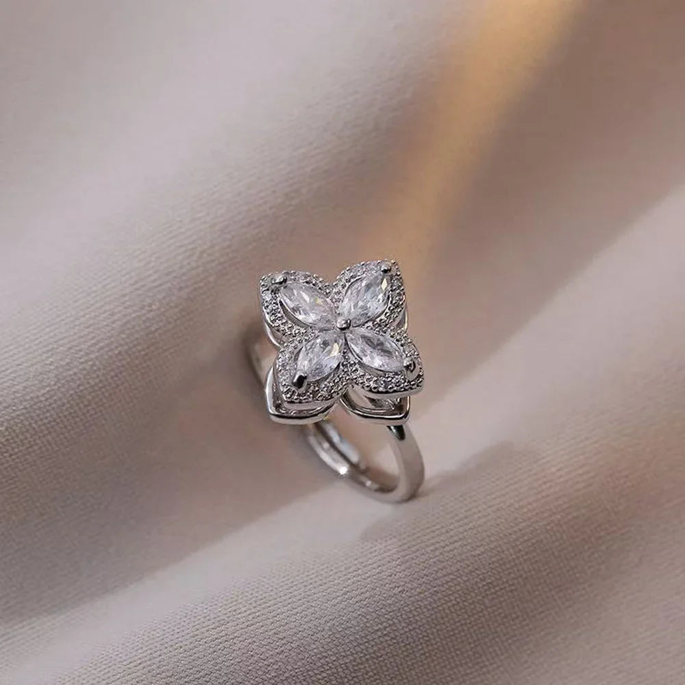 Bague Géométrique Élégante