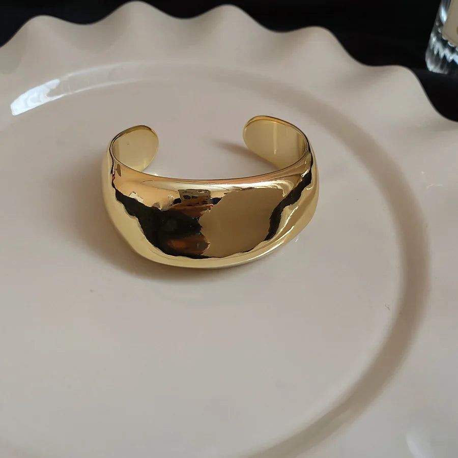 Bracelet ouvert torsadé irrégulier